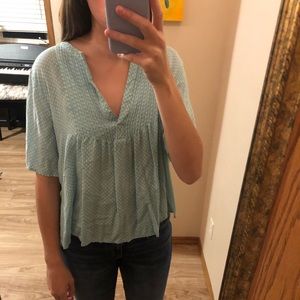 Old Navy light blue blouse
